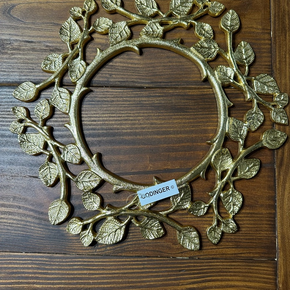 Godinger Gold Leaf charger/accent piece